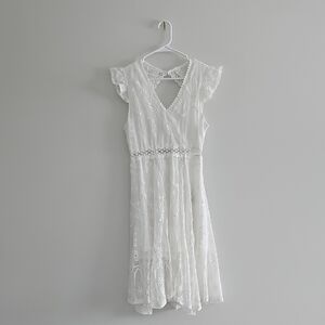 Elegant White Lace Dress